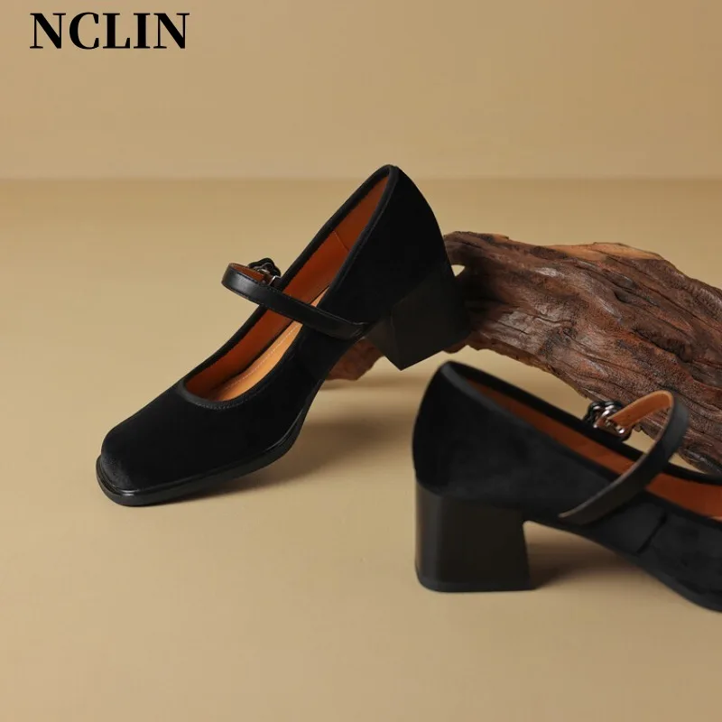 Женские туфли на массивном каблуке бархатные ручной работы платформе квадратный