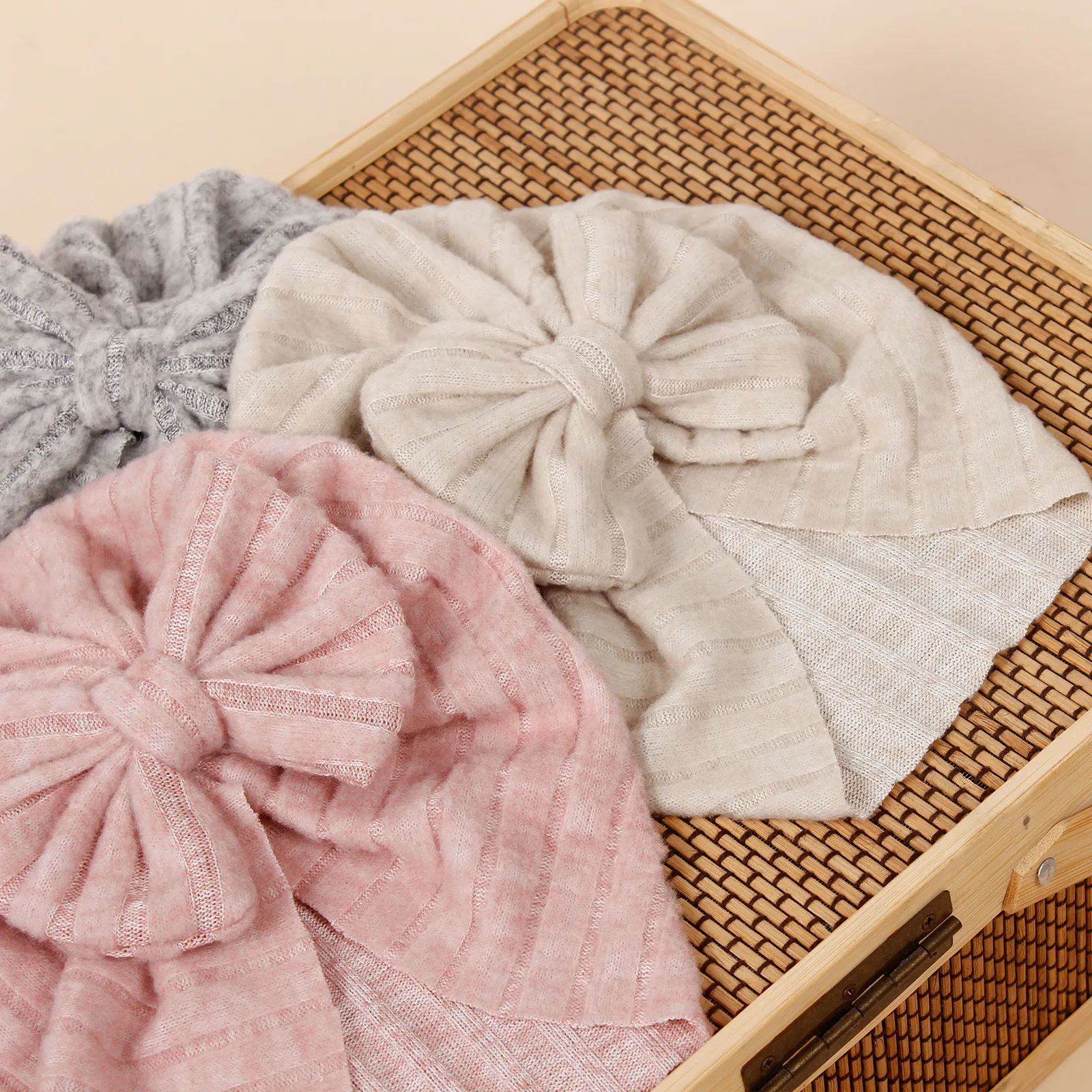 

2023 Newest Fashion Sweet Warm Newborn Baby Hats Thick Warmer Infant Winter Caps Newfall Beanies For Toddler Kid Christmas Gift