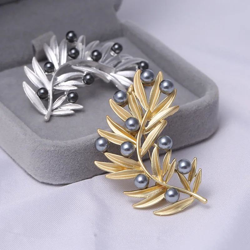 

High-end Exquisite Brooches Exquisite Leafy Branch-shaped Pearl Pins Jewelry Clothing Accessories