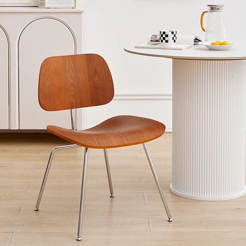 Обеденный стул в скандинавском стиле современный минималистичный деревянный