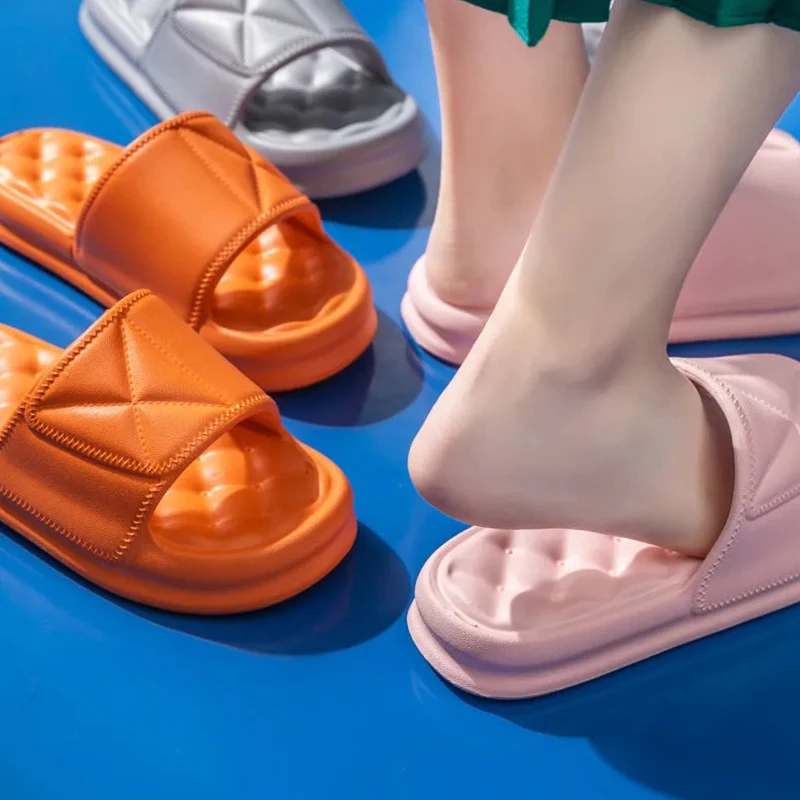 EVA Cloud Open Toes Women Slippers 2023 Summer Non-Slip Comfor Beach Shoes Fashion Designer Bathroom Platform Home Slides