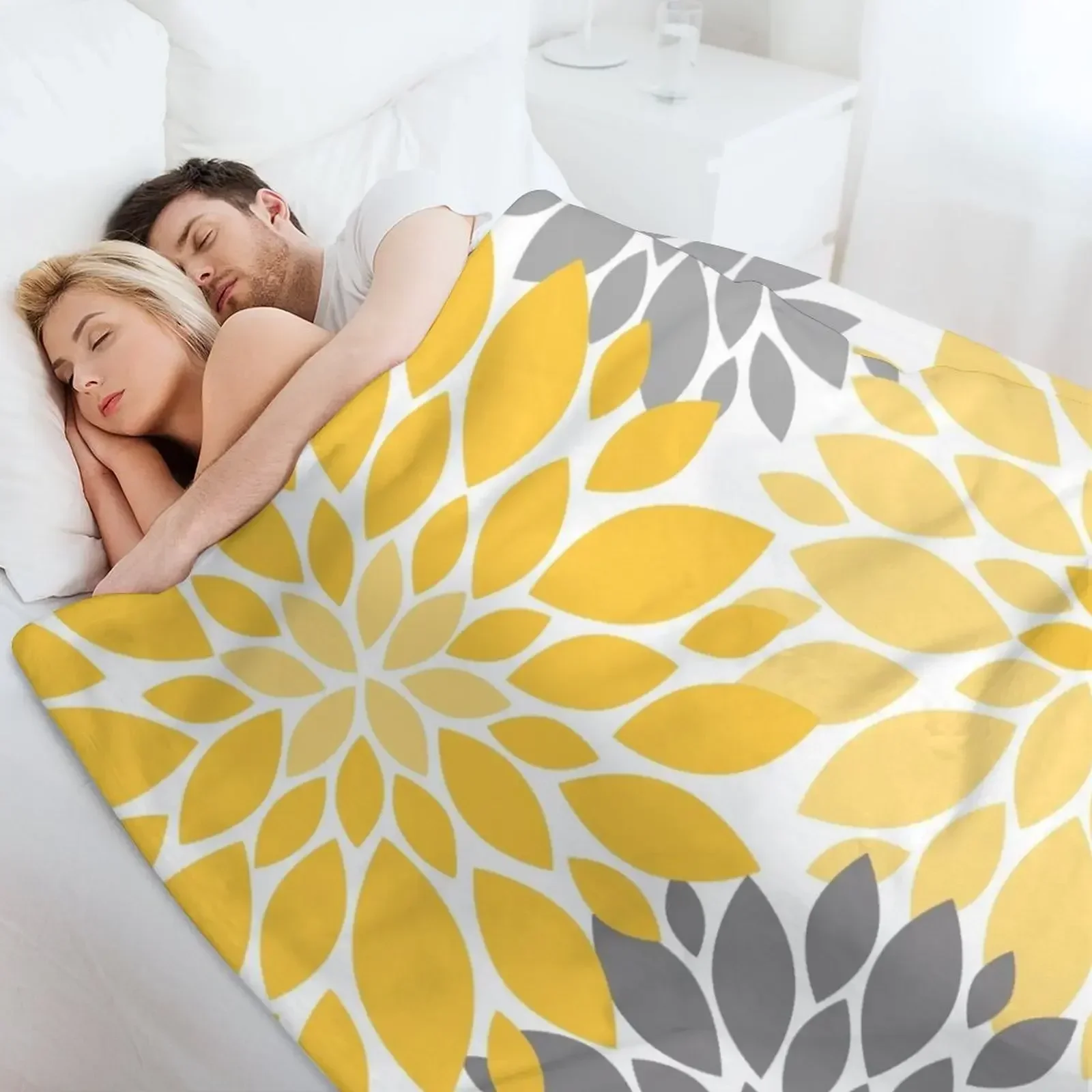 Желтое и серое одеяло с цветочным узором Dahlia тяжелые одинарные одеяла