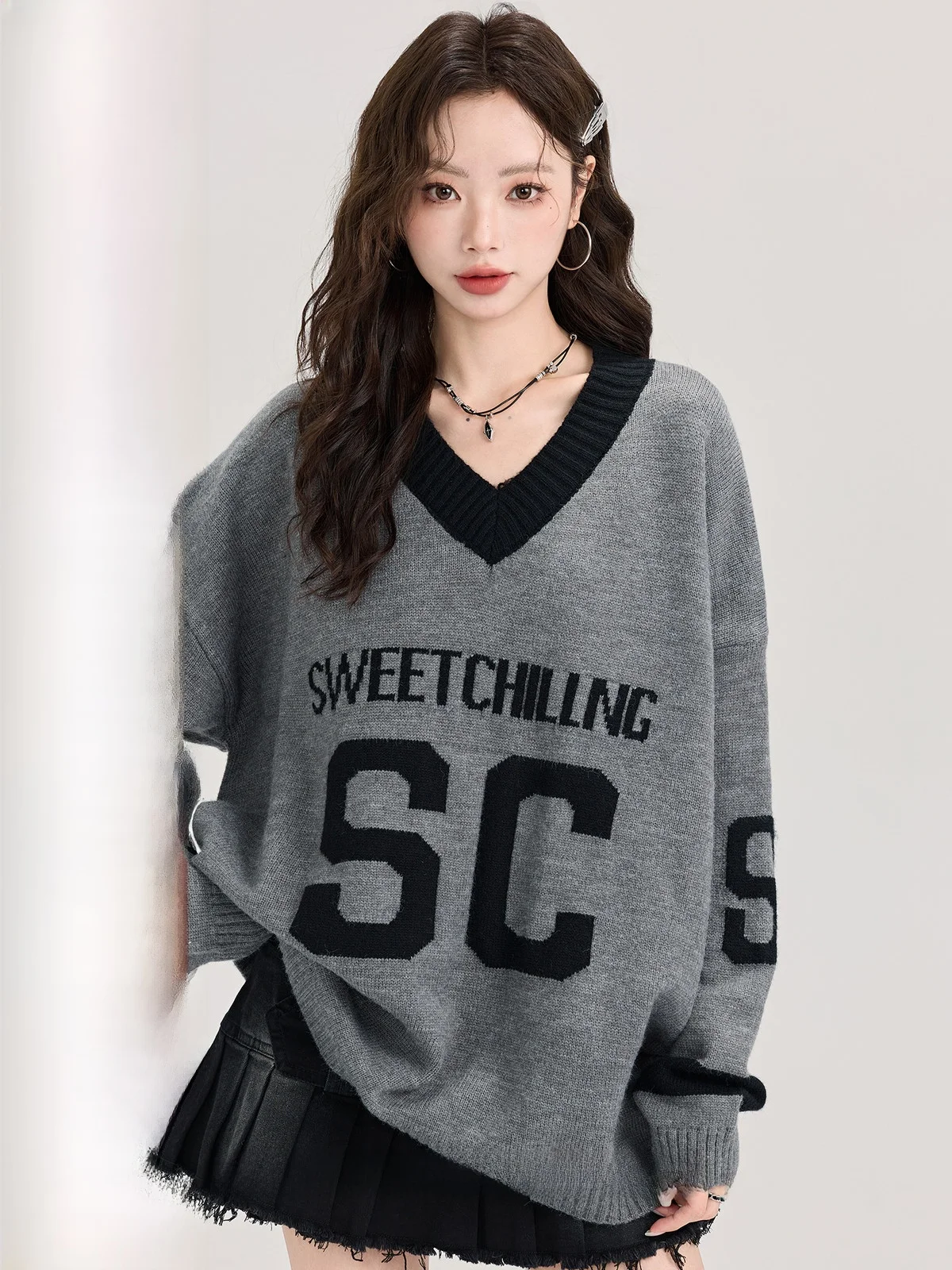 Xiaoke Idle Sle контрастного цвета вязаный свитер с v-образным вырезом и длинными