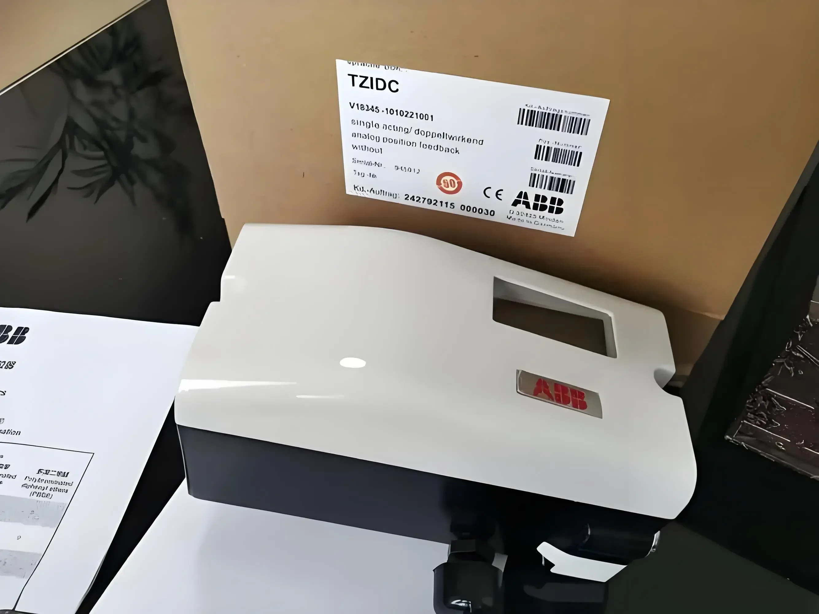 Интеллектуальный позиционер клапана ABB TZIDC-V18345- 1010521001 Взрывозащищенный
