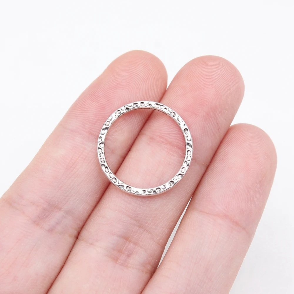 

WYSIWYG 20pcs 19x19mm Antique Silver Color Hammered Circle Charms For Jewelry Making