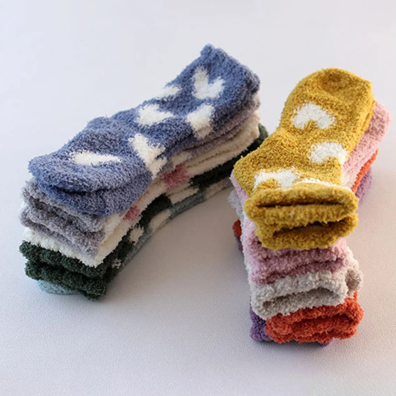 

Women Socks 2022 Autumn and Winter Middle Tube Coral Velvet Kawaii Socks Plus Velvet Thick Cute Love Socks Pattern Carpet Socks