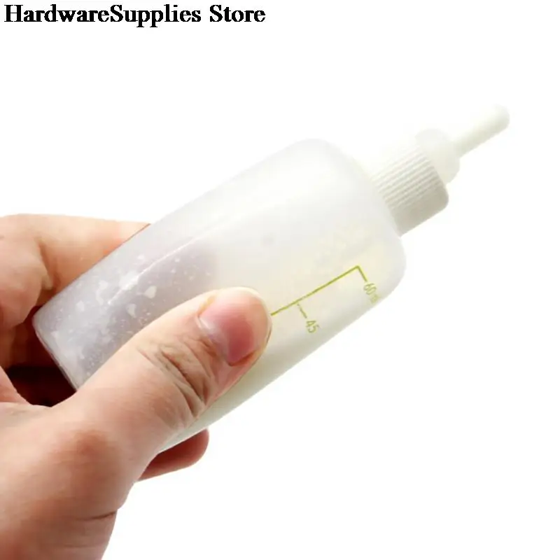 

1 Набор (= 1 шт. бутылочка для кормления 60 мл и 4 дополнительных соска и 1 щетка для чистки) кормушка для домашних животных, собак, кошек, кормушк...