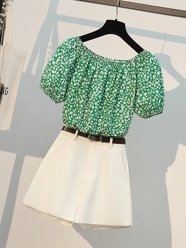 

Women Elegant Shorts Two Pieces Set Summer Slash Neck Off Shoulder Print Short Sleeve Top And White Shorts Sets