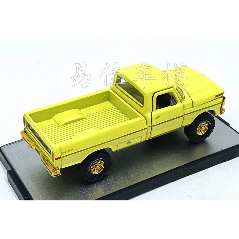 Фото Модель автомобиля Ford F-250 Explorer 1972 года, масштаб 1:64, из сплава, статическая, коллекционная, декоративная, праздничная игрушка, сувенир, подарок №2