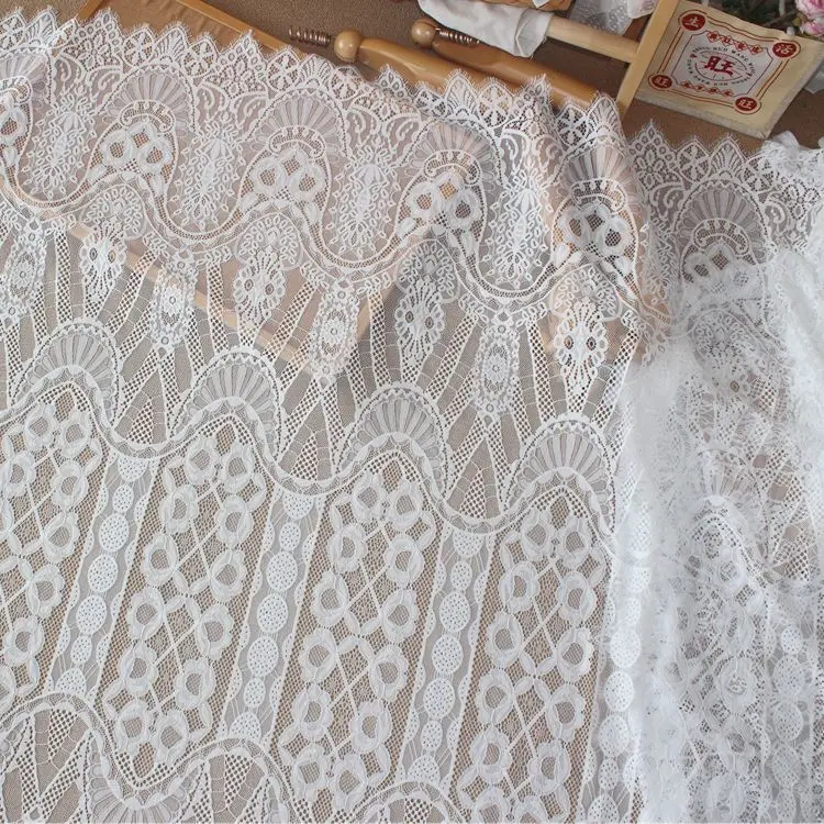 

Width 1.5 meters high quality white wedding lace soft eyelash lace fabric 1.5x3 meters/piece sewing for women gowns