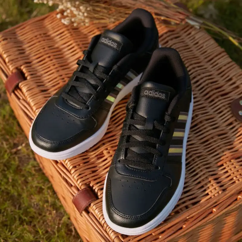 Кроссовки женские износостойкие из дышащего материала с низким верхом