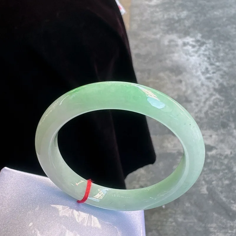 Заводской натуральный зеленый плавающий браслет-кольцо с а-образным нефритом
