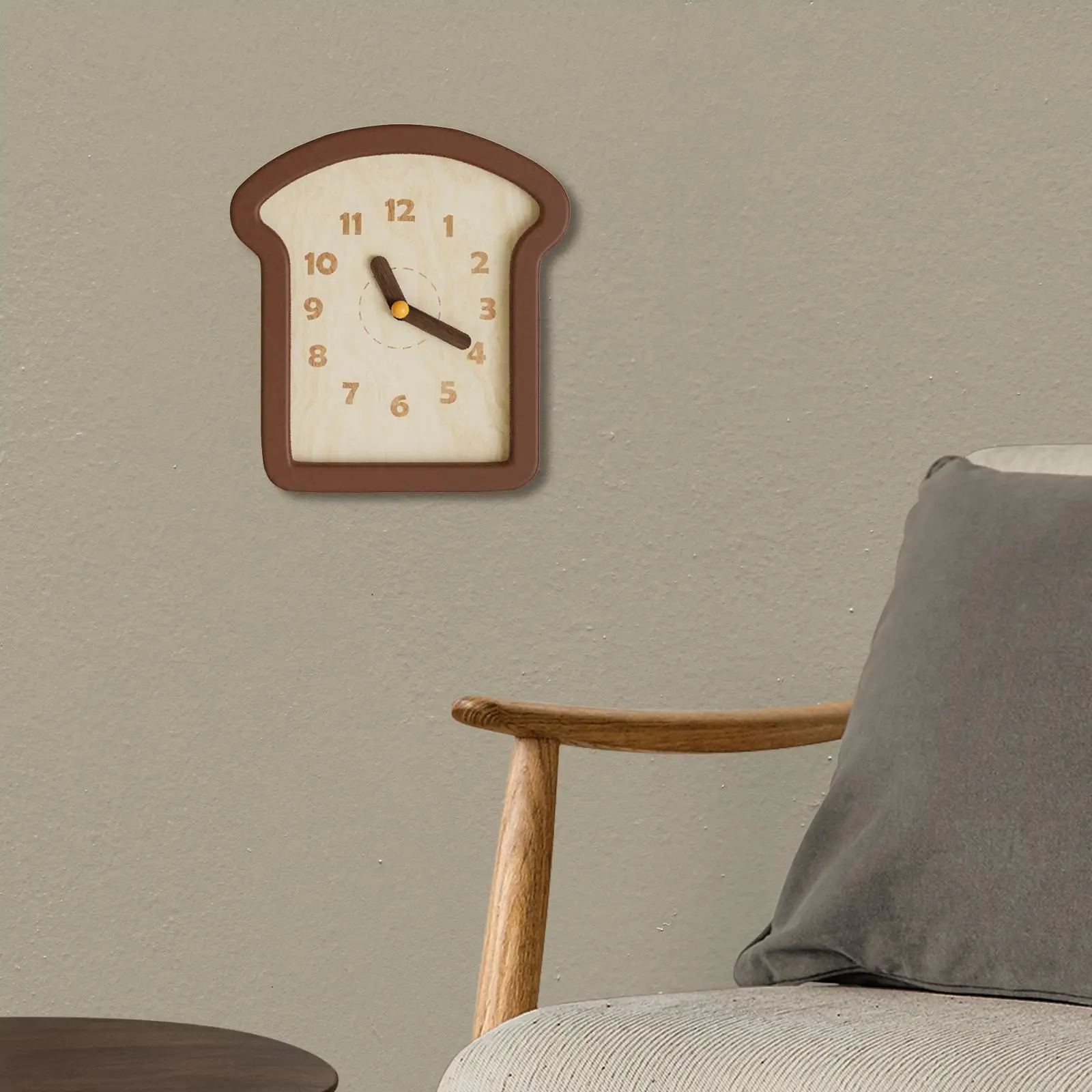 Деревянные настенные часы в форме тостов креативные бесшумные для кухни