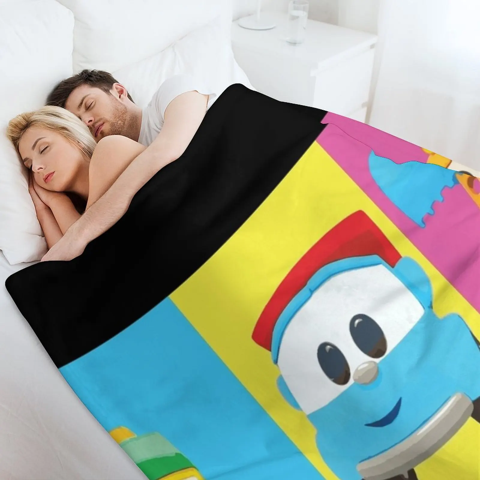 Лев грузовик - поп-арт лифтинг совок и ЛЕВ пледы термобелье для путешествий аниме