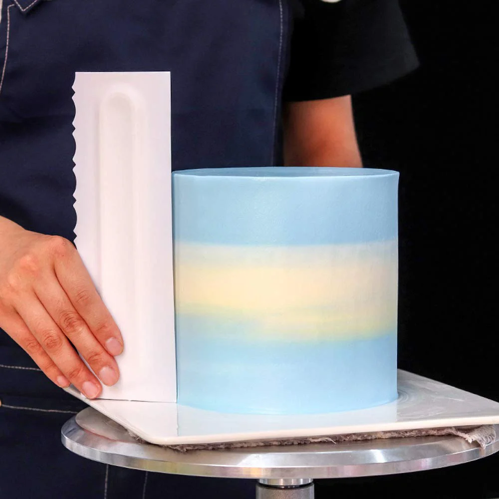 

2 Sided Decorating Tools Buttercream Icing Smoother Tools Plastic Cake Side Scraper 1 Pcs Long Cake Icing Comb 004414