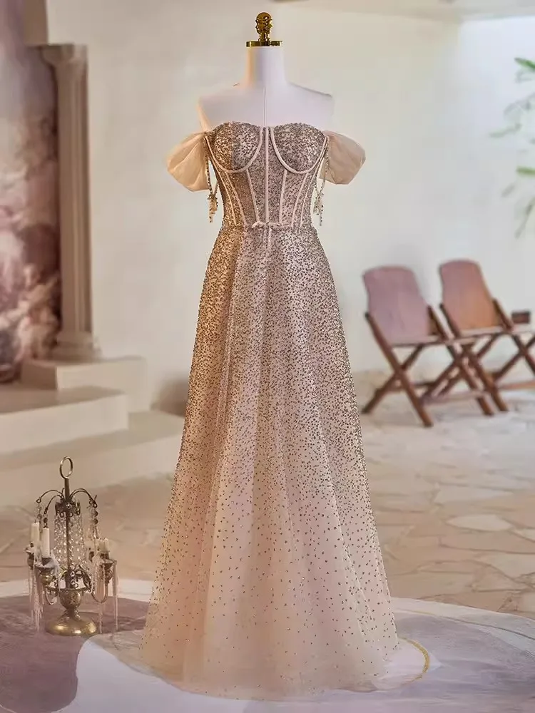 Женское платье с открытыми плечами ТРАПЕЦИЕВИДНОЕ в пол модель 2025