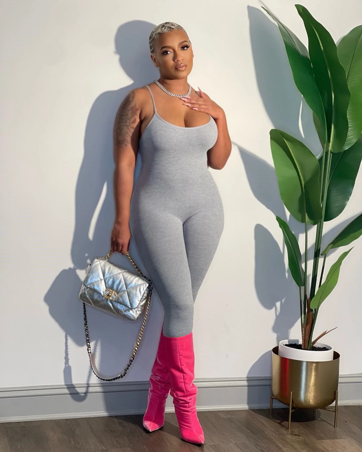 

Новинка весна-лето спортивный комбинезон для йоги 2023 женский модный Повседневный однотонный тонкий и сексуальный комбинезон на бретелях