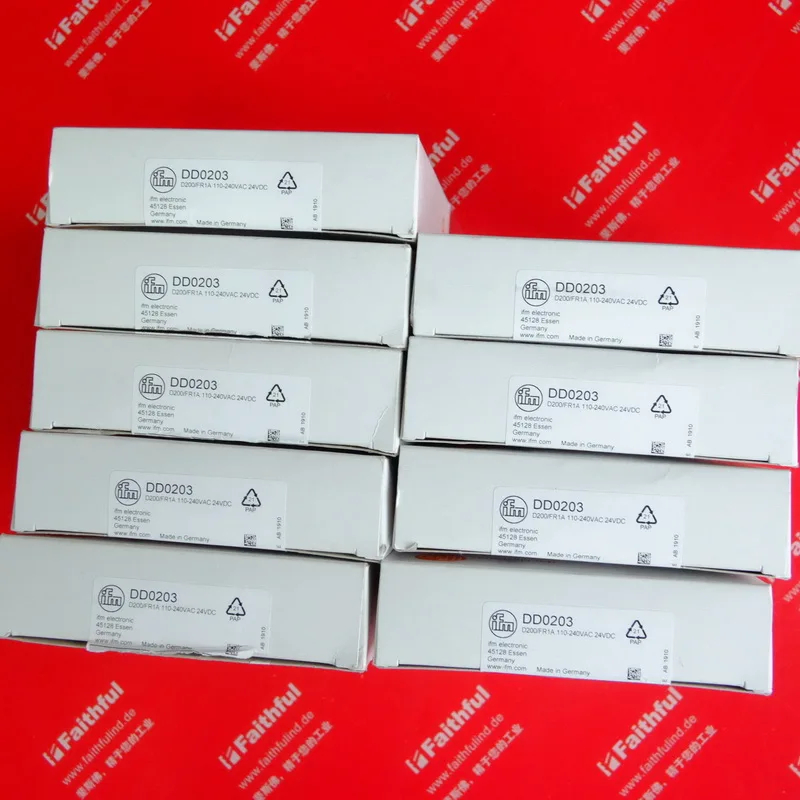 Новый и оригинальный IFM DD0203 D200/FR1A 110-240VAC 24VDC