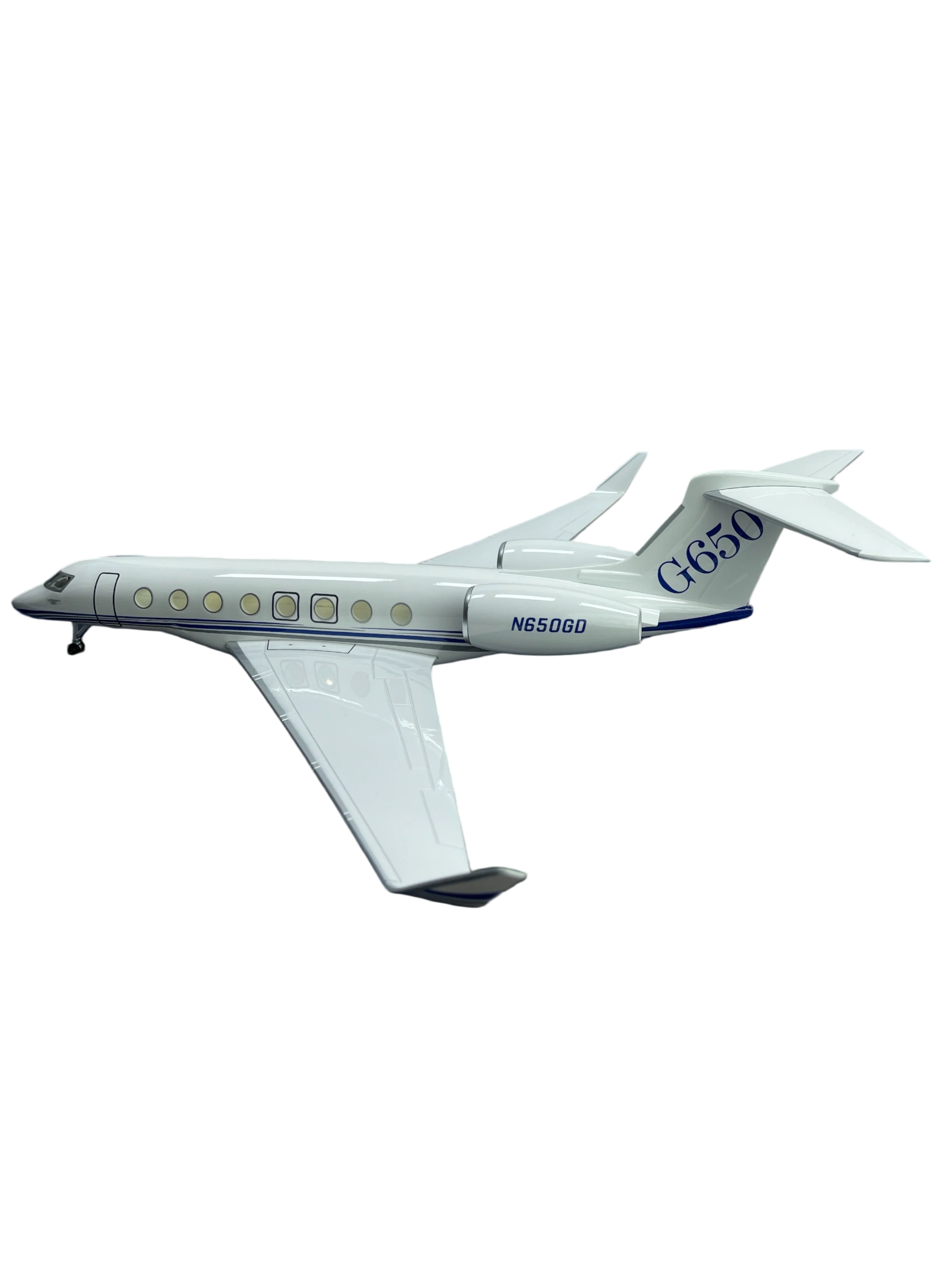 Фото Масштабная модель самолета Gulfstream G650ER (200 масштаба, 20 см) из ABS-пластика и сплава, с колесами, детская игрушка-украшение. №1