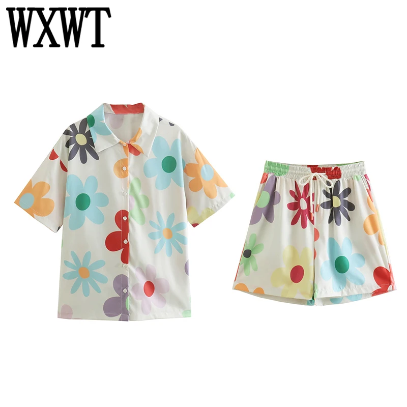 

WXWT Women Rainbow Print Short Sleeve Shirt And Elastic Waist Shorts Female Summer Casual 2 Piece Sets LY9704