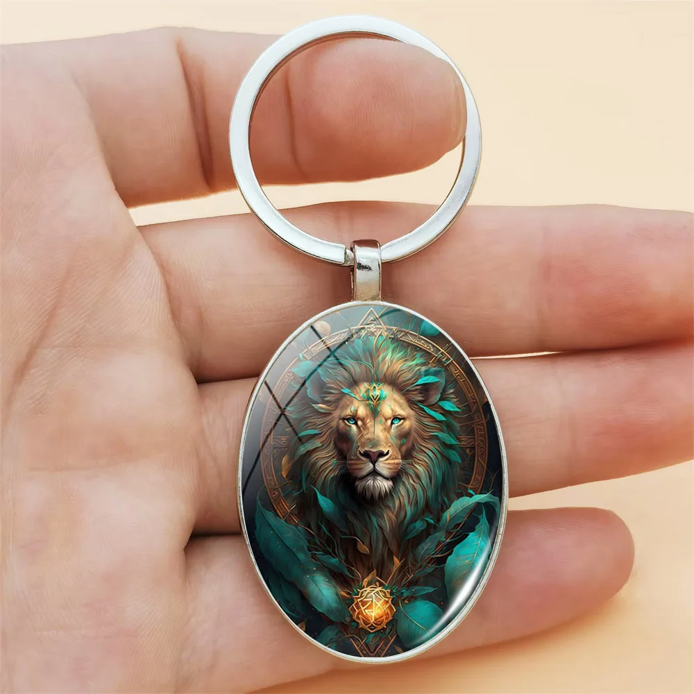 Подвеска в виде льва