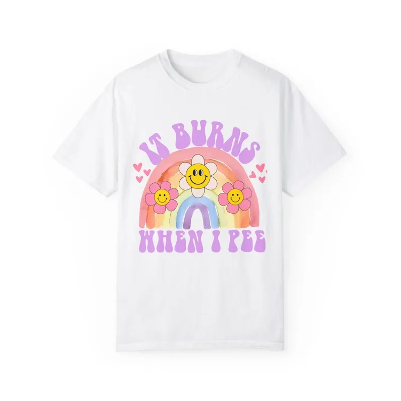 Это горит когда я мочу футболка с забавным рисунком радуги и цветов