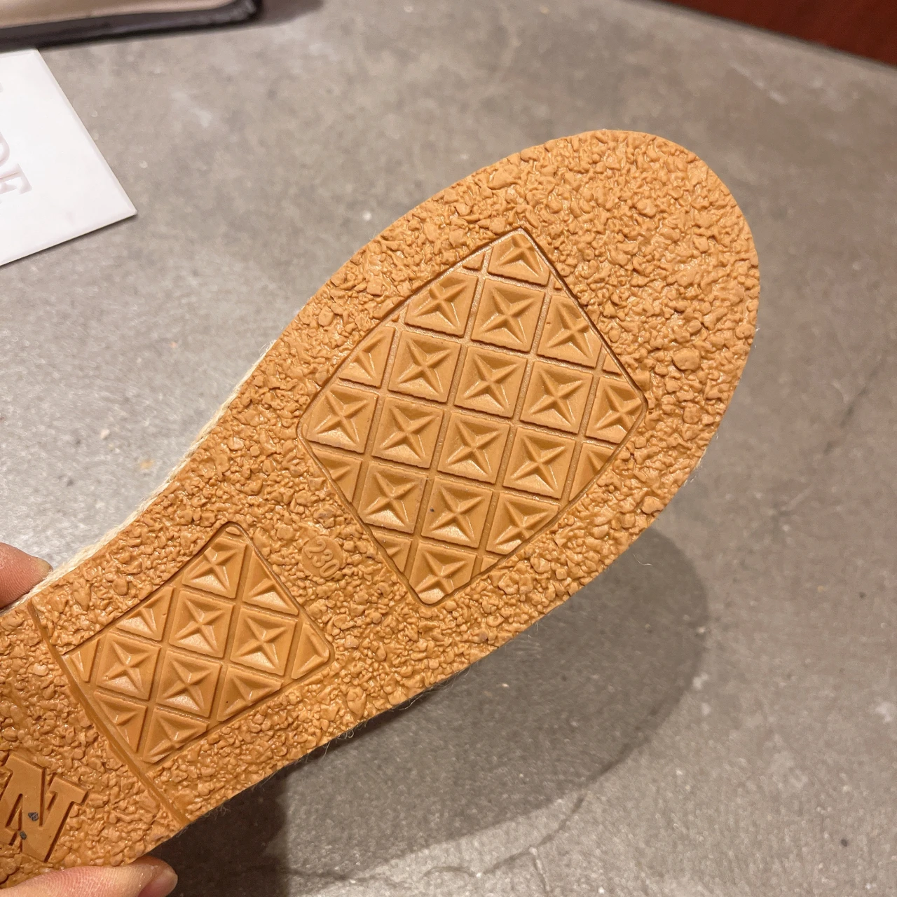 New 2022 Spring New Embroidered Lace Fisherman Shoes Women's  Breathable Hollow Sequin Beads Casual All-Match Large Size Loafers