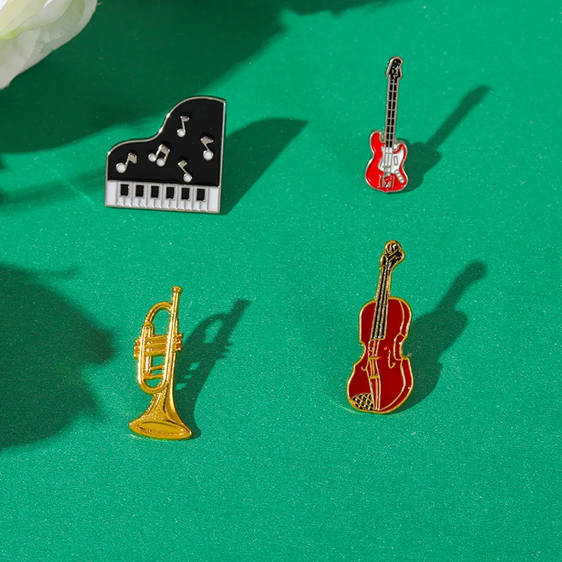 

Creative Musical Instruments Enamel Brooch Guitar Piano Violin Horn Hobby Music Alloy Pins Badges Sweet Jewelry Student Gifts