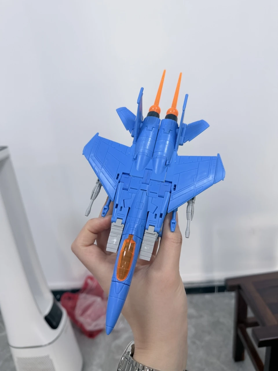 Фото Коллекционная фигурка робота Transformers SS86 Thundercracker G1 (аниме-переиздание), готовая к демонстрации, с подвижными суставами, подарок для коллекционеров №4