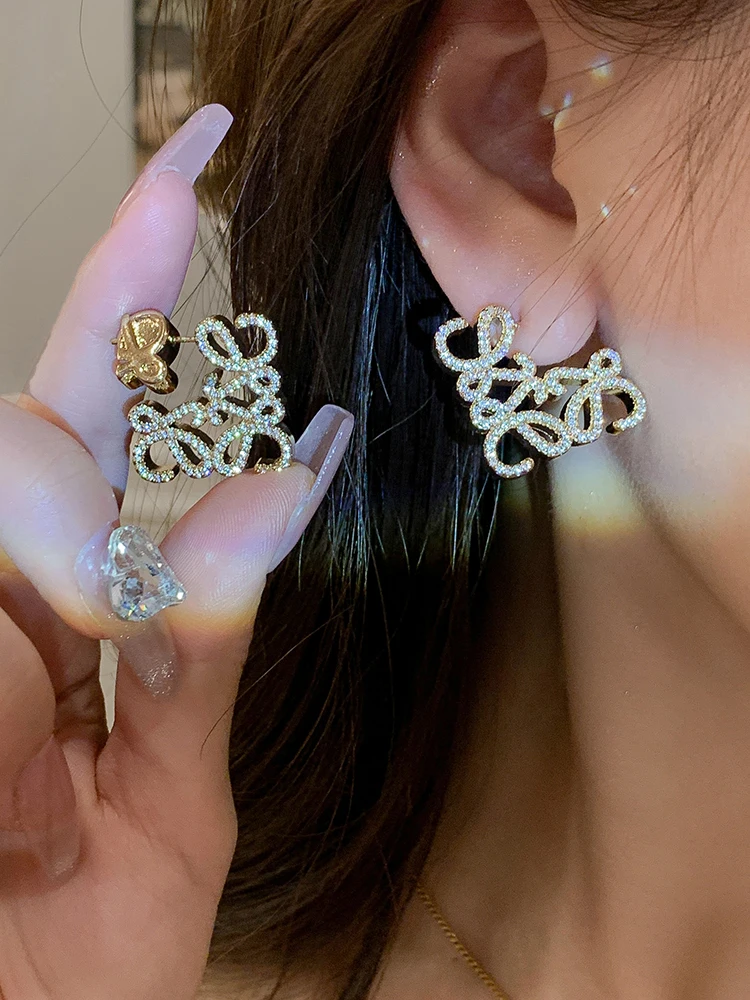 Модно ~ Luojia Moon Cake Абстрактные квадратные полые европейские и американские