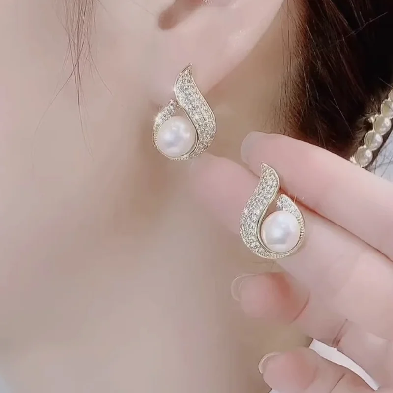 

Silver Needle Pearl Flame Flowers New Tide Explosion Models Light Luxury Temperament Fashion Versatile Vintage Ladies Earrings