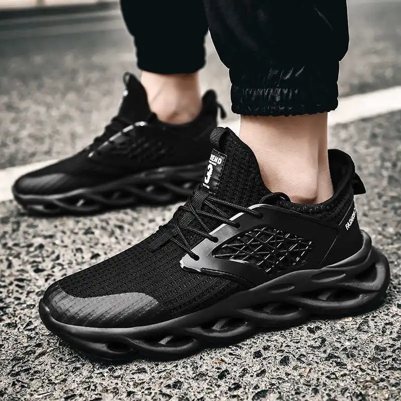 

Scarpa Black Running Shoes Trainers Luxury Sports For Man Luxury Brand High Quality Men's Shoes Brand Sneakers Sport Men Tennis