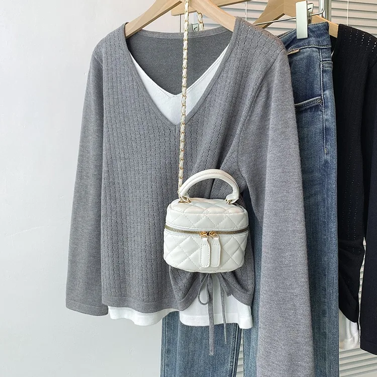 Plus Size Counter Withdraw from Cupboard Cut the Tag off Fake Two Pieces V-neck Shoulder Drawstring Long sleeve Knit Plus siz... |