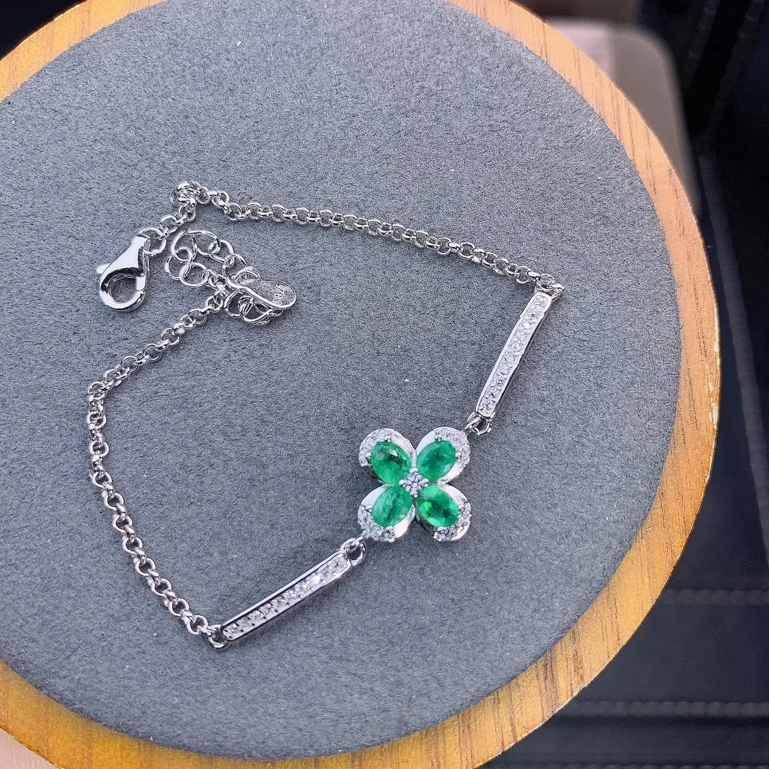Женский браслет из серебра 925 пробы с натуральным изумрудом