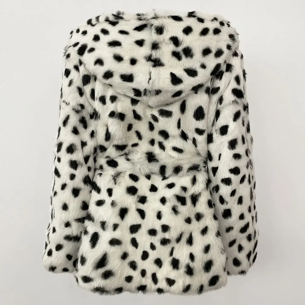 Женская короткая куртка с леопардовым поясом теплая зимняя из натурального