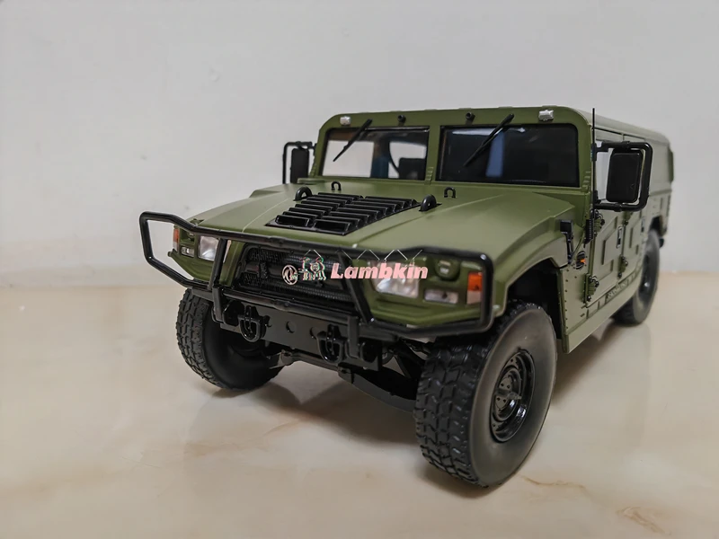 Модель украшения 1:18 Dongfeng Mangshi три поколения csk181 БРОНИРОВАННЫЕ АВТОМОБИЛИ сплав