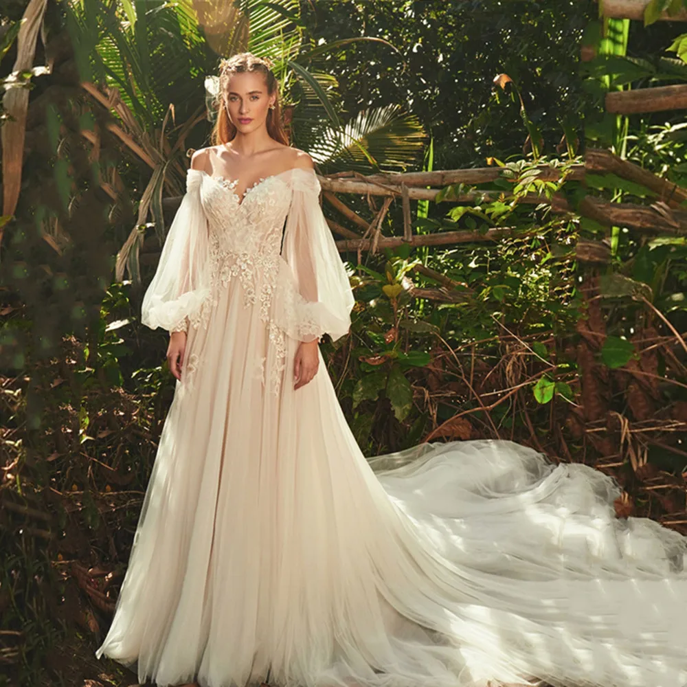 

Bohemian Puff Sleeves Tulle Wedding Dress Lace Applique V-Neck Backless Beach Bridal A-Line Sequin Court Train Vestidos De Novia