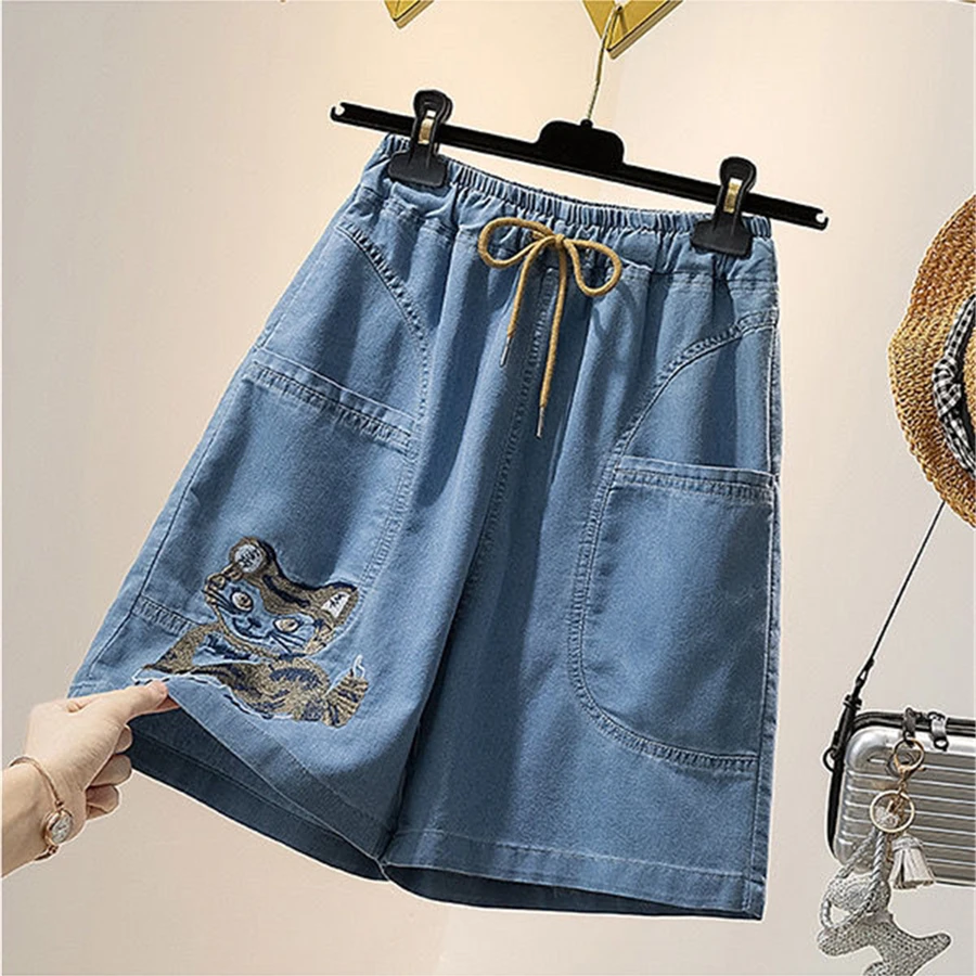 Рисунок 2 - Шорты женские с вышивкой