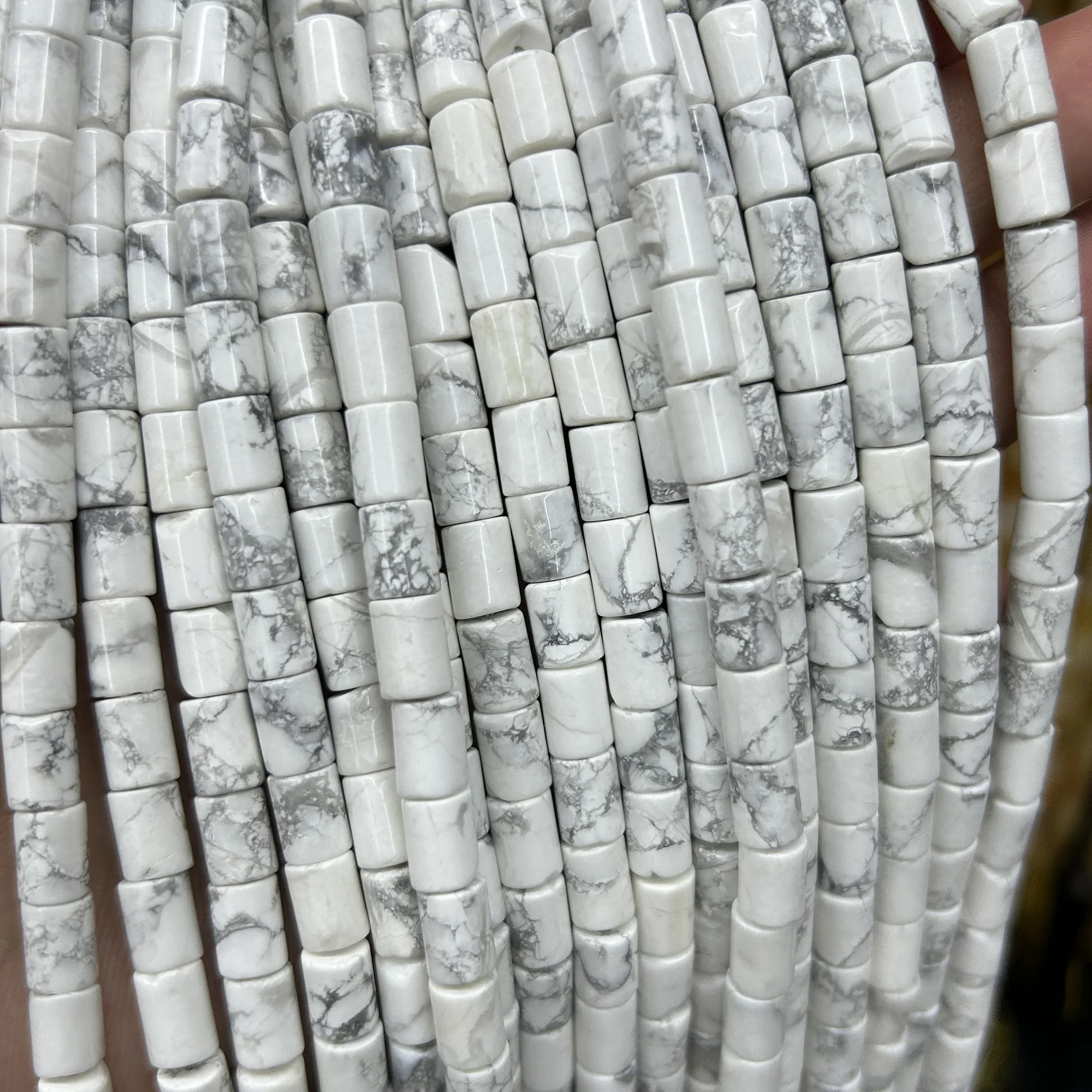 

Бусины Howlite из натурального камня 6x8 мм 15 дюймов