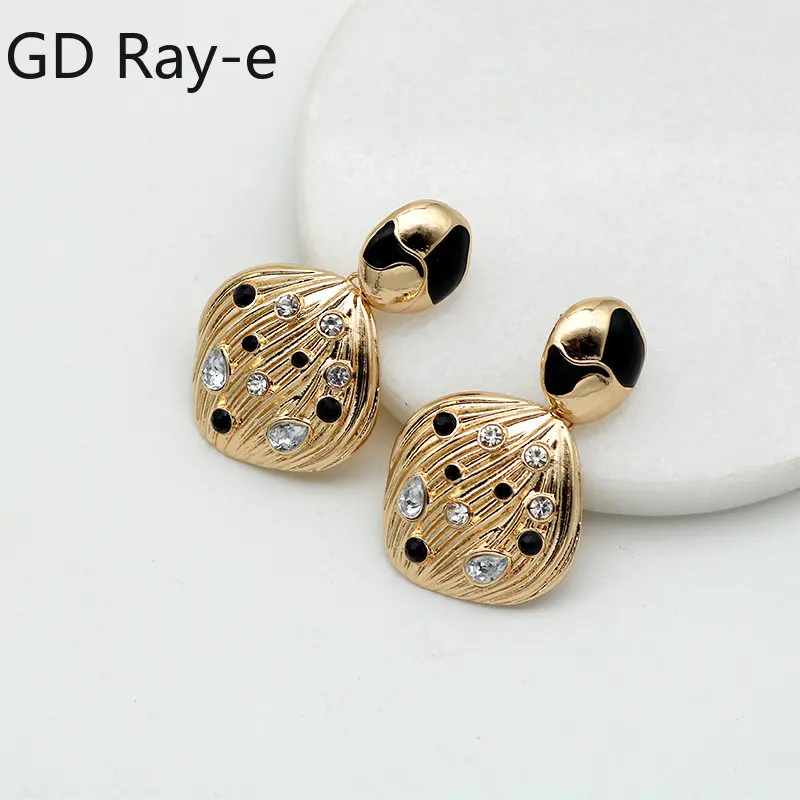 

New Trendy Gold Color Metal Long Drop Earrings for Women Wedding Classic Crystal Ear Jewelry Accessories Hot Sale Wholesale