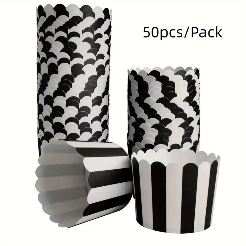 

Бумажные стаканы для кексов чёрно-белые