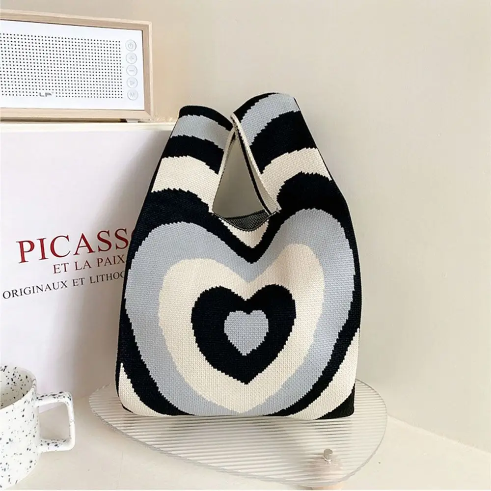 Модная женская подходящая по цвету дизайнерская тканая сумка 2023 Новинка