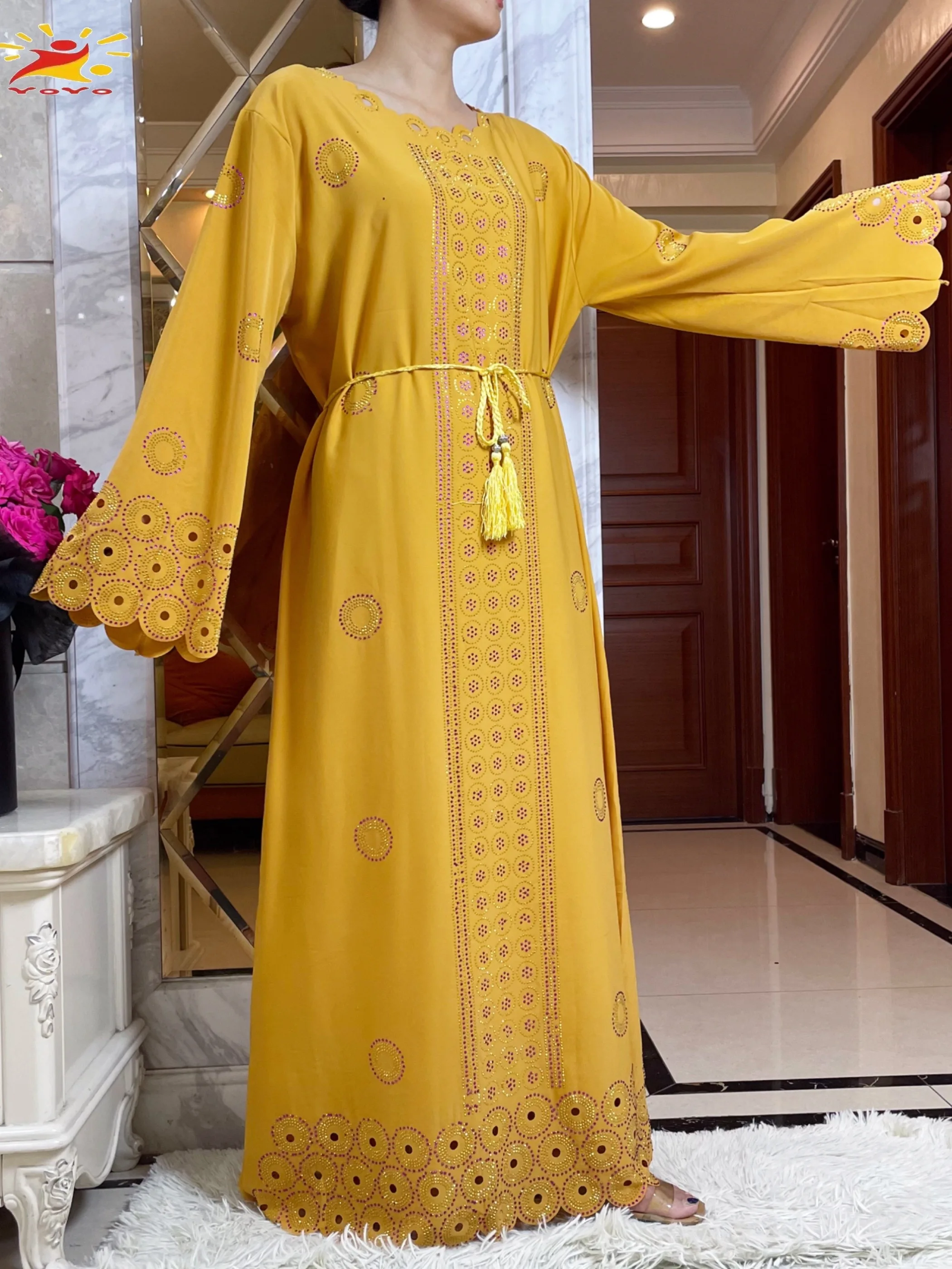 Женское элегантное платье Дубай модель 2024 года яркая одежда с длинным рукавом