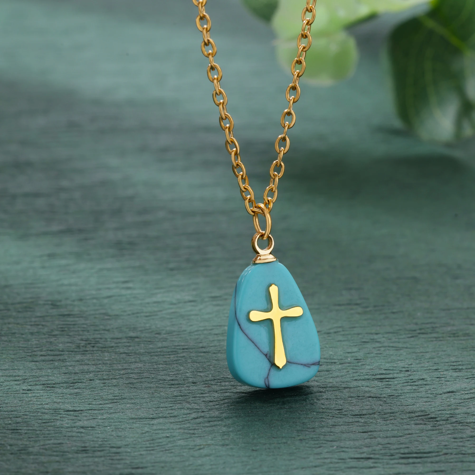 

Opal Stainless Steel Crosses Pendant Necklace For Women Fashion Gold Color Chain Cute Lucky Accessory Jewelry Birthday Gift New