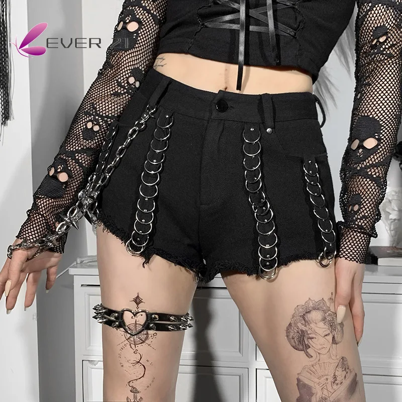 

2022 summer new super shorts Y2k high waist Gothic E-girls short pants Metal Chain booty shorts women hippie shorts Goth Dark