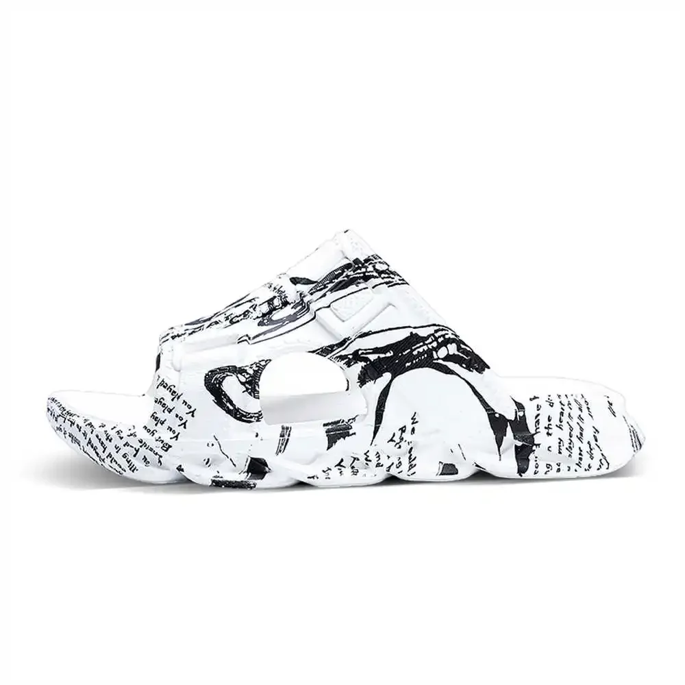 Весенние нескользящие мужские прогулочные сандалии Sendals домашние тапочки