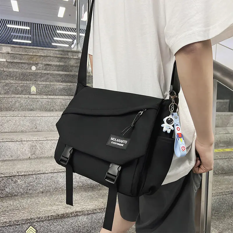 

Qyahlybz shoulder bag men's tooling postman messenger bag female student class commuter backpack large capacity bags