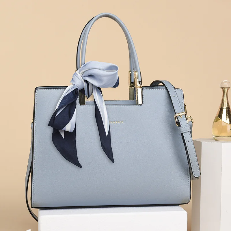 

Luxury Designer Women Scarf Accessories Handbag Ladies Embossed Shoulder Bag Ladies Messenger Bag High Quality Bag Gift Bag