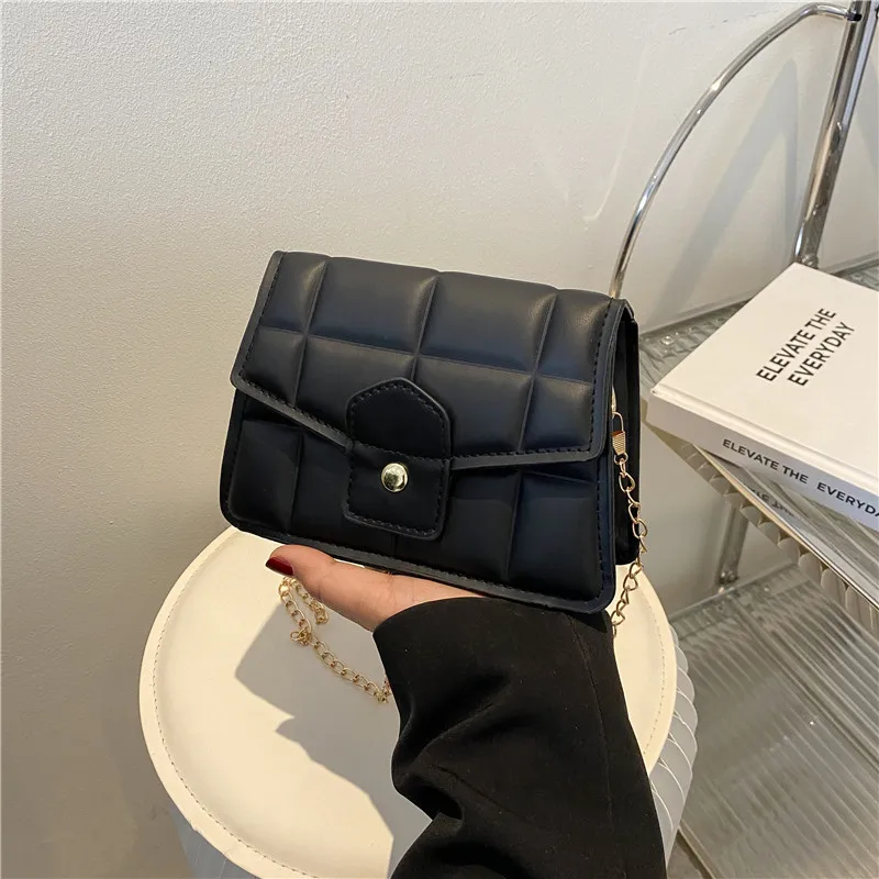 

Женская маленькая сумка 2022, новая популярная модная сумка через плечо с бриллиантами, маленькая квадратная сумка с защелкой, сумка-мессендж...