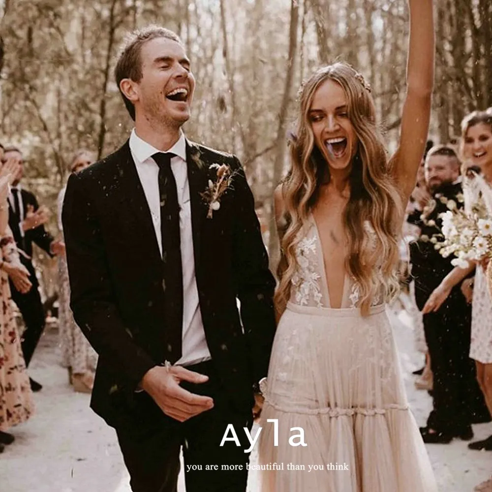 

Boho V-neck Wedding Dress With Multilayer Yarn Fluffy Bridal Dress Sweep Train Vestidos De Novia Bride Robe Custom Made New